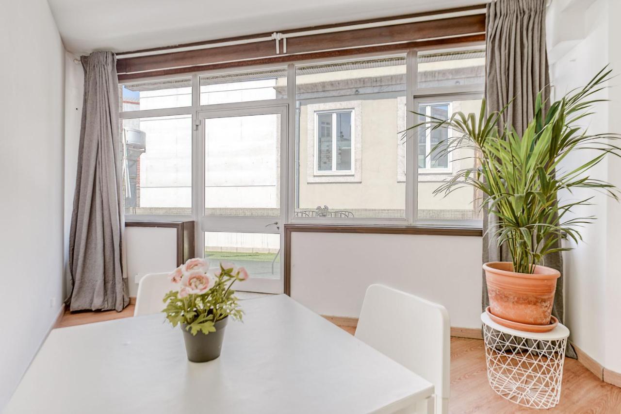 Travel & Live Aliados Apartment Porto Ngoại thất bức ảnh